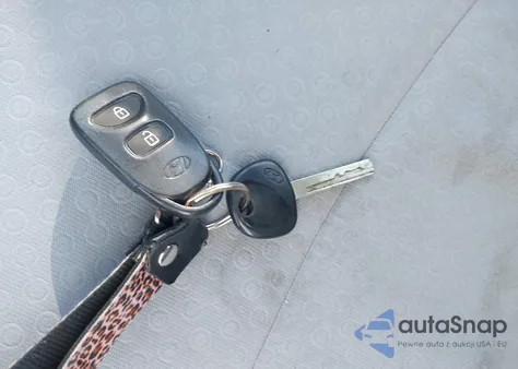 2013 Hyundai Accent Se from USA, damaged, VIN KMHCU5AE1DU134261